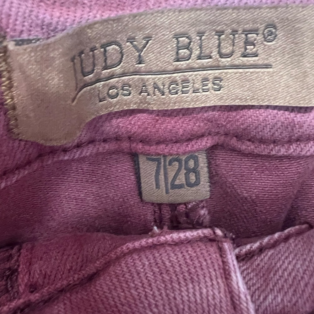 Judy Blue Burgundy High Rise Cuffed Jeans size 7/28 - Picture 6 of 13